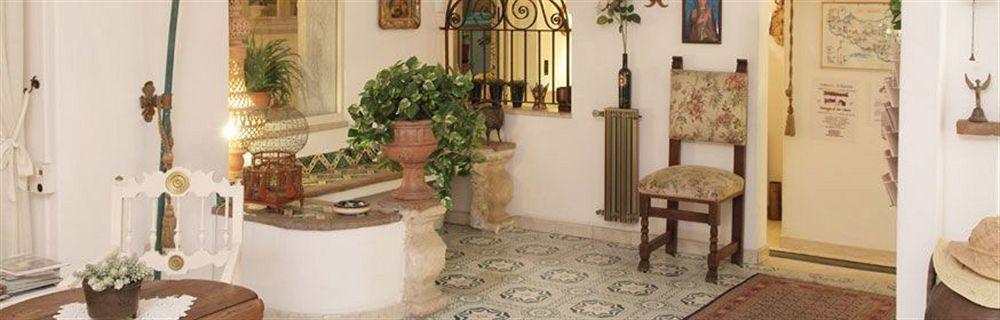 Hotel Villa Mora Джардини-Наксос Экстерьер фото