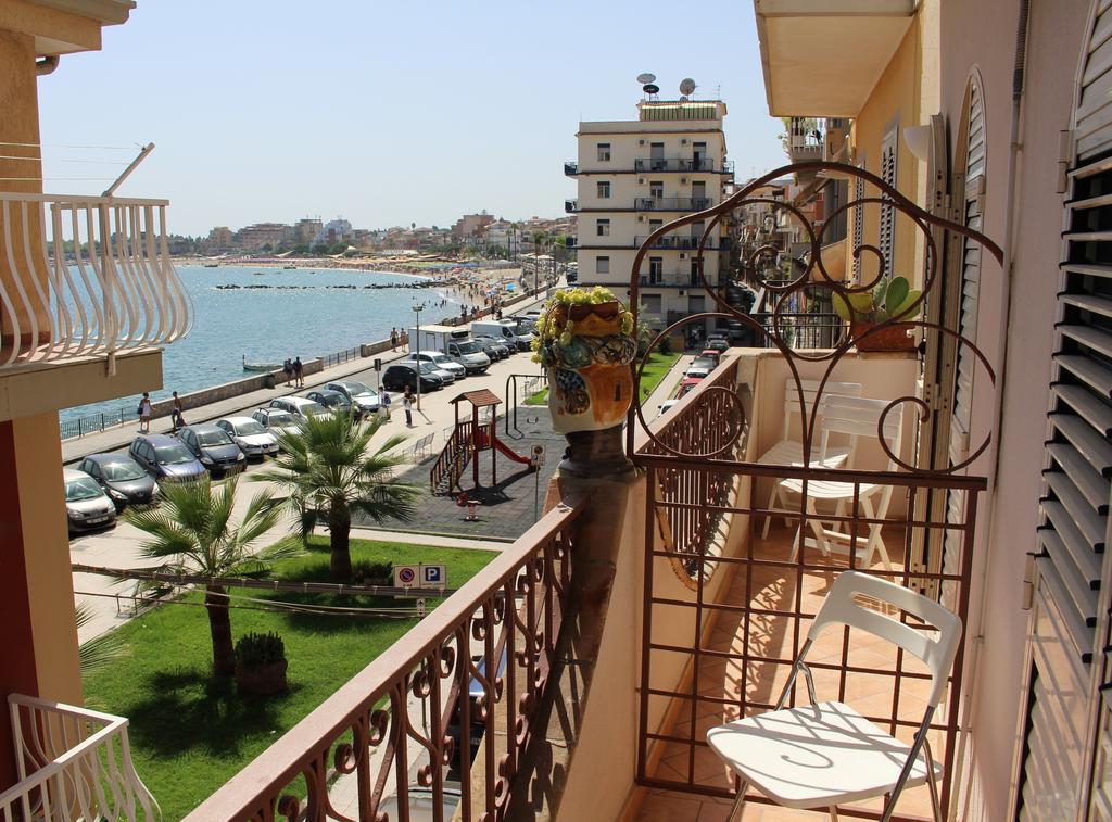 Hotel Villa Mora Джардини-Наксос Номер фото