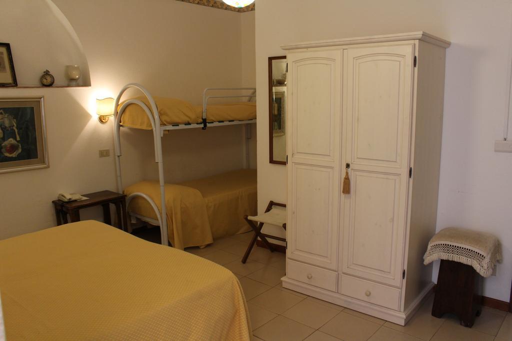 Hotel Villa Mora Джардини-Наксос Экстерьер фото