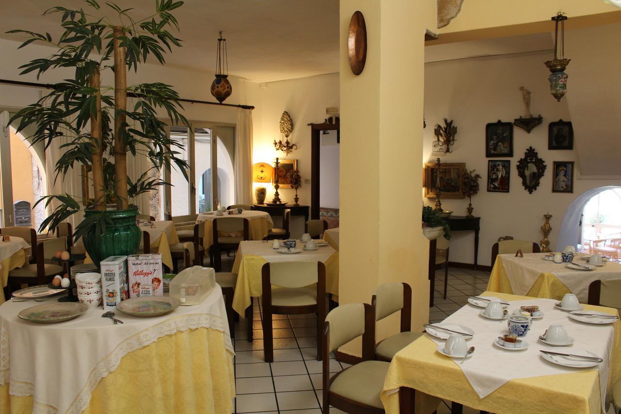 Hotel Villa Mora Джардини-Наксос Экстерьер фото