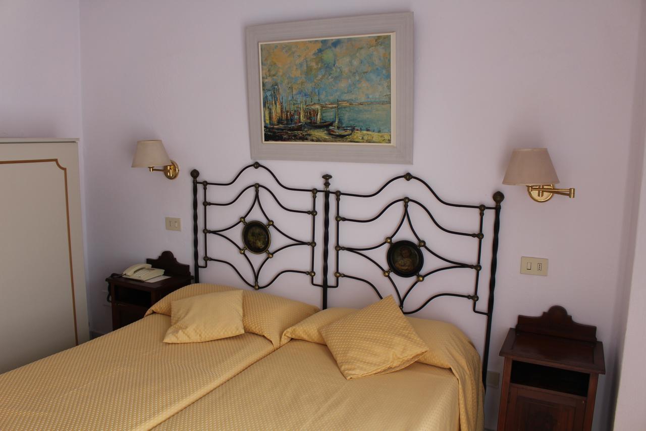 Hotel Villa Mora Джардини-Наксос Экстерьер фото